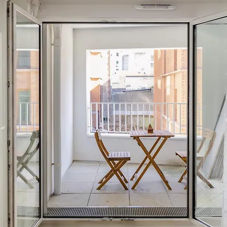 Agreable Deux Pieces Ensoleille, A 15 Minutes De Paris,